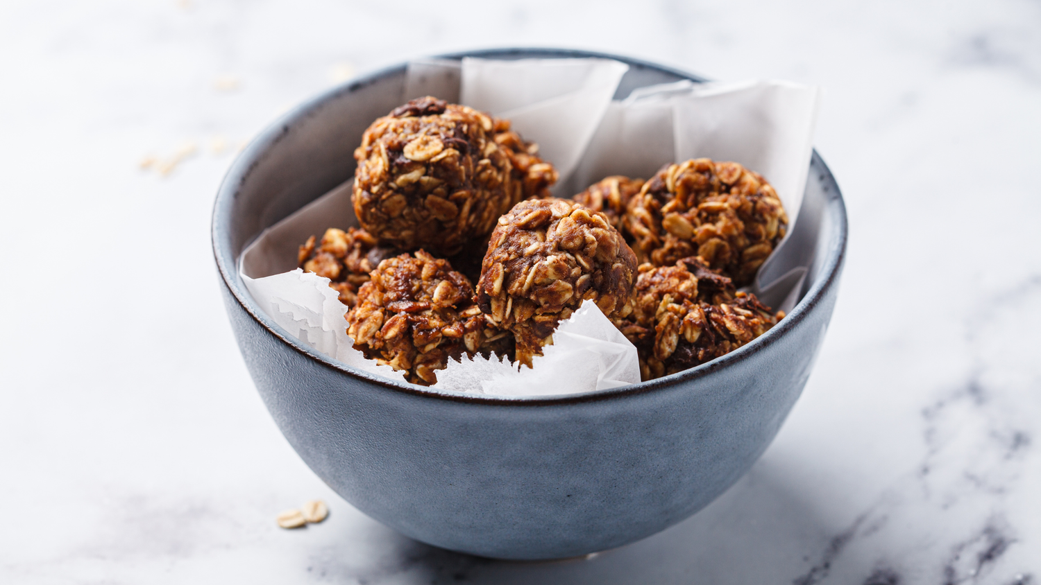 Dark Chocolate Oat Balls