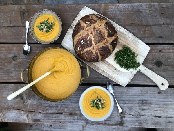 Soup of Armour: Carrot Ginger Tumeric Soup